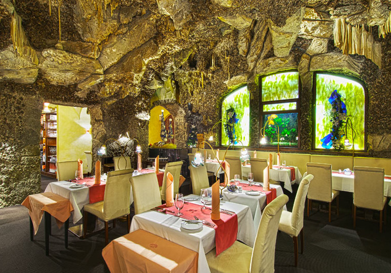 Adria 4* Praha